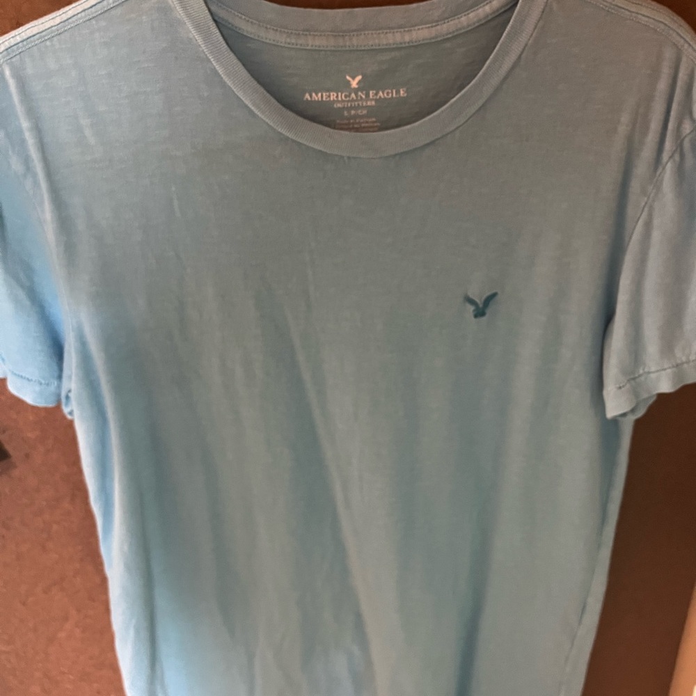 Blue American eagle shirt